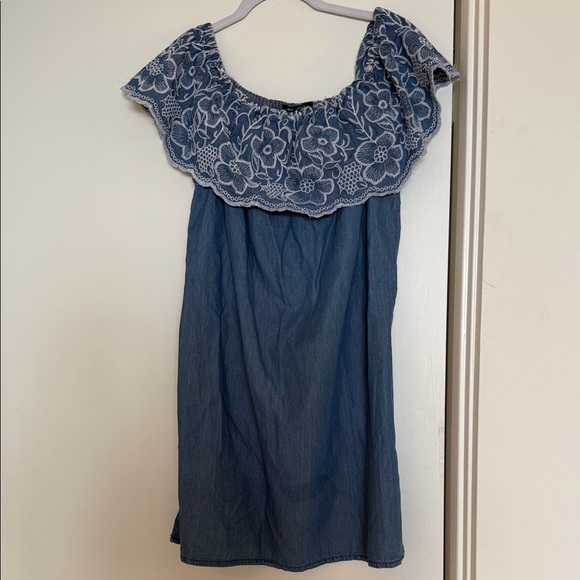 Romeo & Juliet Couture Blue Dress with White Embroidery - Picture 1 of 3